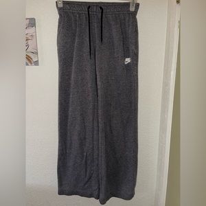 Nike Women’s sweatpants.